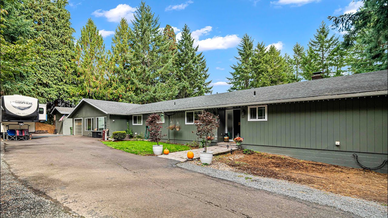 130 Tioga Ct, Cottage Grove, OR 97424