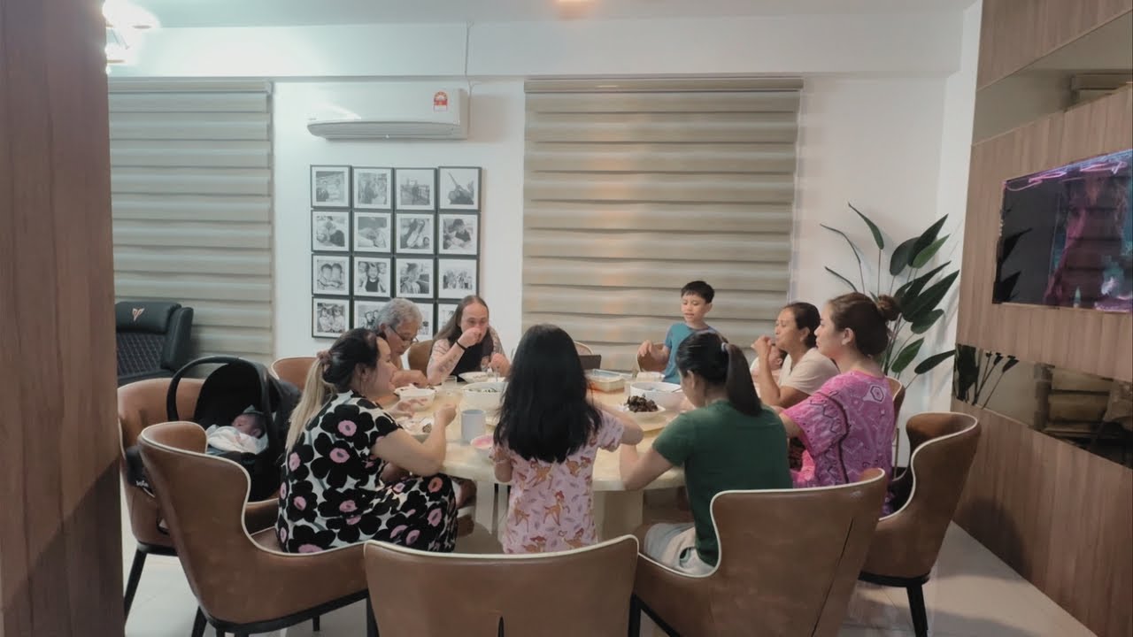 BILA KELUARGA DATANG BERKUMPUL//SEKIAN LAMA TAK MERASA PAU BUNTUNG KAPIT.