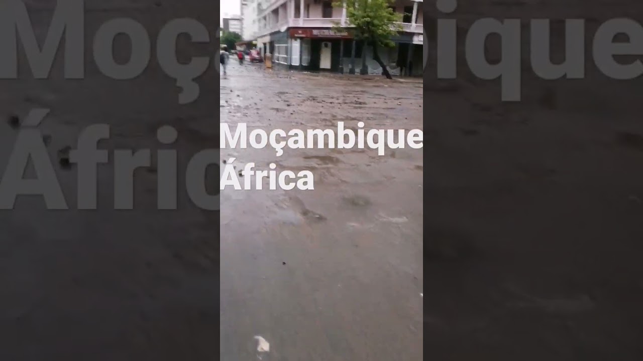 CHUVA QUASE DESTROI A CIDADE DE MAPUTO MUITA TERRA E PEDRAS NA ESTRADA #larissaeunice