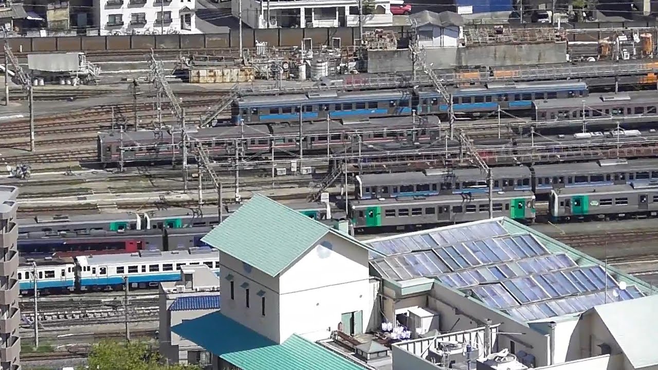 四国の電鉄？行き先板。スチール製。「高松ー松山」【所々、傷が 