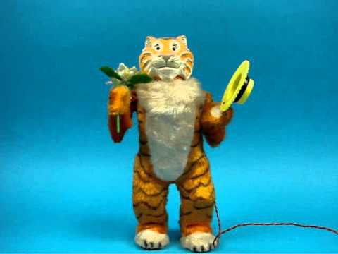 walking tiger toy