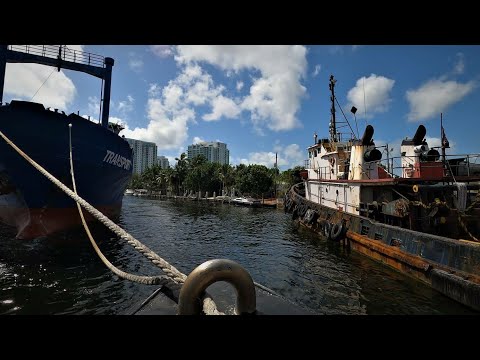 The Ultimate Tug Boats Working Video !