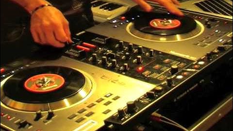 DJ CERLA ON THE NUMARK NS7: SCRATCH+FX