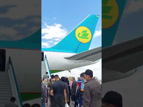 Аэропорт Ташкента им.Ислама Каримова полное видео взлёты посадочные площадка и вид Boeing 767-300P