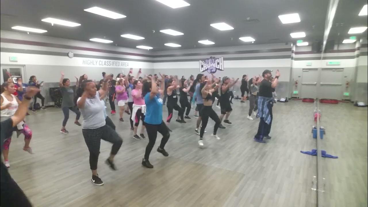 Crunch Fitness Live Zumba Class 3 YouTube