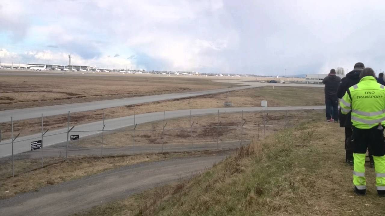 RARE! Emirates Airbus A388 take-off at Gardermoen Airport