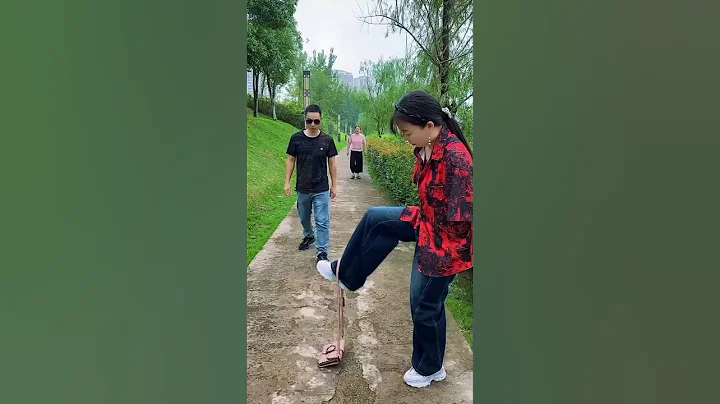 Kind people always acts good 💛❤️ #kindnessiscool #helping #kindness #spreadkindness