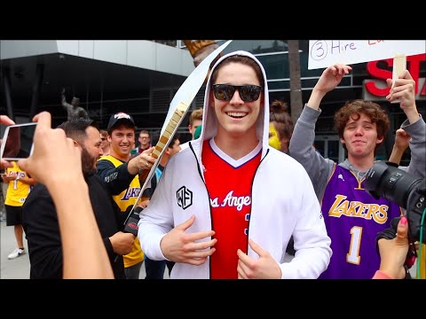 clippers-fan-invades-lakers'-protest