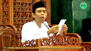 Apakah sholat zuhur wanita pada hari jumat harus tunggu sholat jumat selesai - Ustadz Abdul Somad Lc