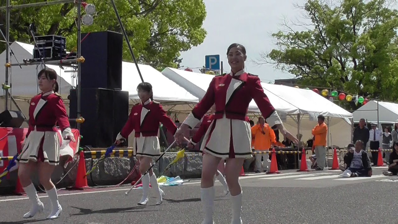 香川県警察音楽隊演奏カラガードパフォーマンス④2018丸亀お城祭り YouTube 香川県警察音楽隊演奏カラガードパフォーマンス④2018丸亀お城祭り YouTube