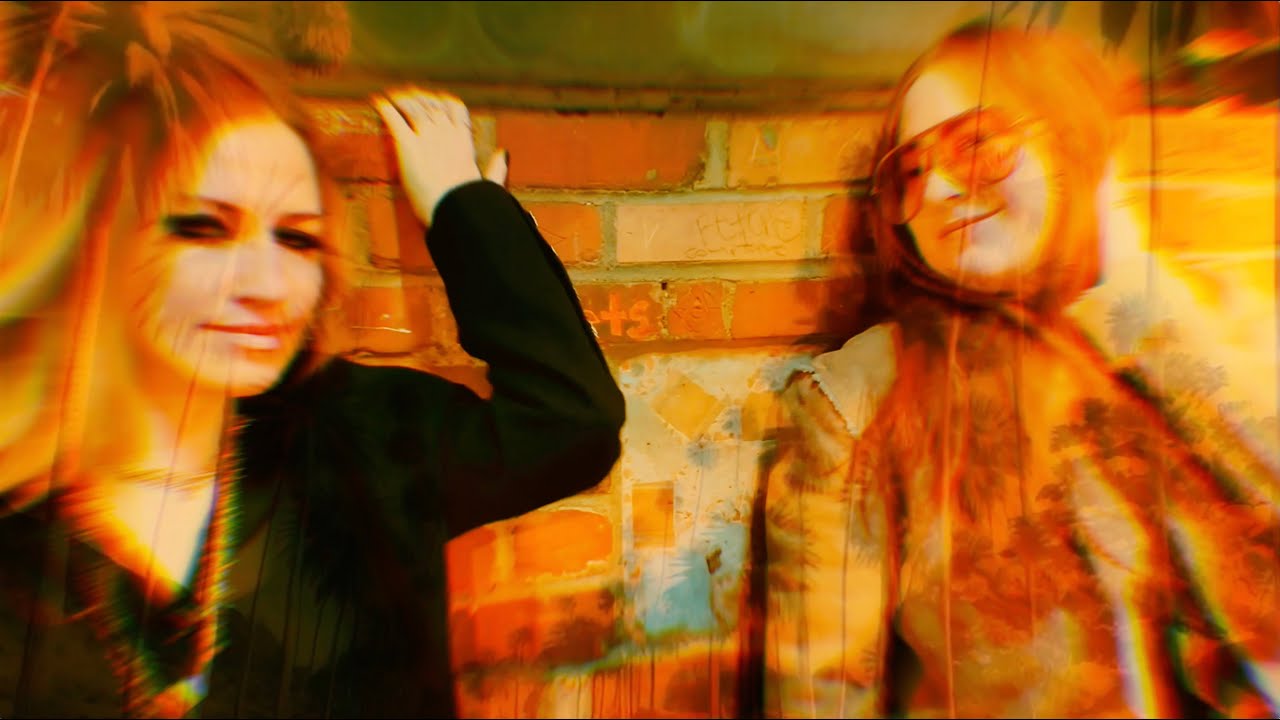 Guarda Jeordie - Sunset Strip (Official Lyric Video) su YouTube Guarda Jeordie - Sunset Strip (Official Lyric Video) su YouTube