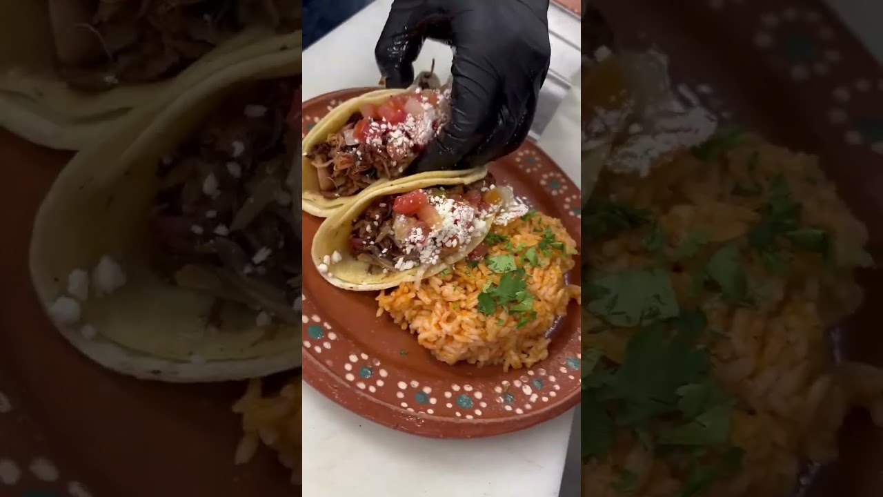 🌮 Taco ‘bout irresistible...Smoked meats.