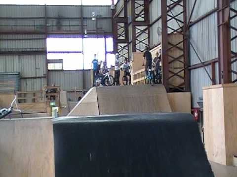 Jordan Antczak - Frontflip Tuck No Hander Resi