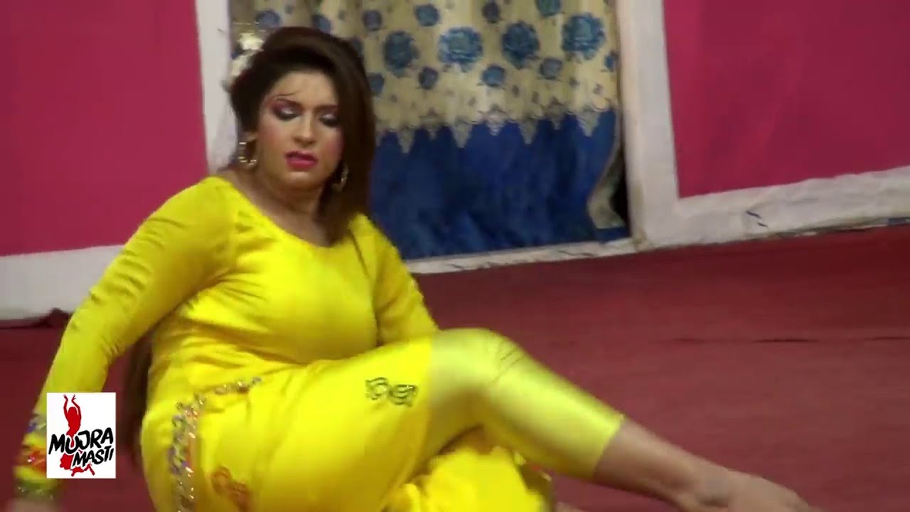 Unseen Nida Chaudhry Hot Bold Talk Live Mujra Youtube