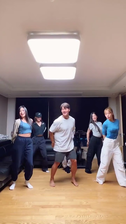 KIM JONGKOOK DANCE WITH APINK #jongkook #kjk #apink