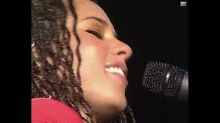 Alicia Keys - If I Aint Got You (Live Quart 2004 NRK)