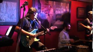 Annie Batungbakal by Hotdog Live at Rastro 2014 chords