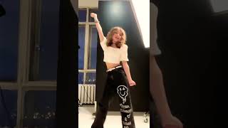 #likee #shorts #миланахаметова #лп #трендытикток #умка #tiktok #танцы #tiktokvideo