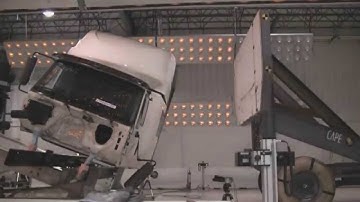 Composite Bus - Full-Speed Crash Test (Roof)