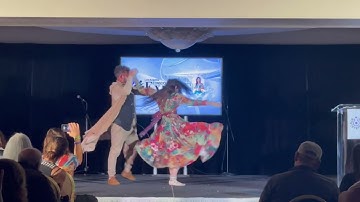 Clinton & Lua - Brazilian Zouk at the LA Conscious Life Expo ("Oso Branco" by Bird Tribe)