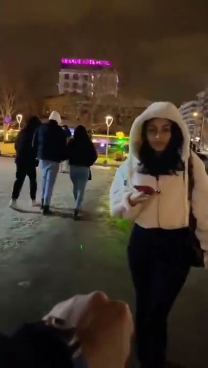 hand reaction 😁🤣 condom prank 🤣