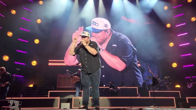 CapCut_one number away luke combs