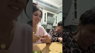 Faşuyee Yapıyor Anam Bize