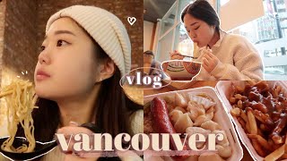 🇨🇦 VANCOUVER vlog: couples trip, cat cafe, lots of poutine & ramen 🍜