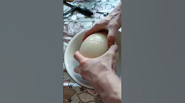 как приготовить яйцо страуса не разбив его #яйцострауса #страусиноеяйцо