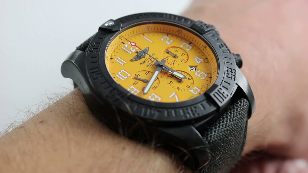 Breitling Avenger Hurricane 45mm - Ny Klocka