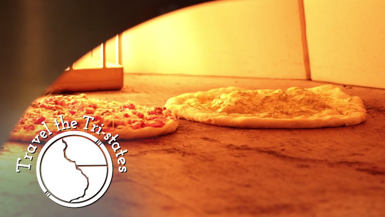 Park Farm Winery - Brick Oven Pizza | Travel the Tri-States