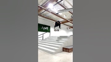 Nollie heel flip  the 10 at April old park.