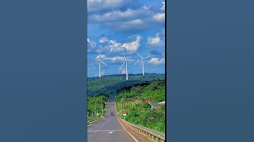 Con đường điện gió tuyệt đẹp ở daklak