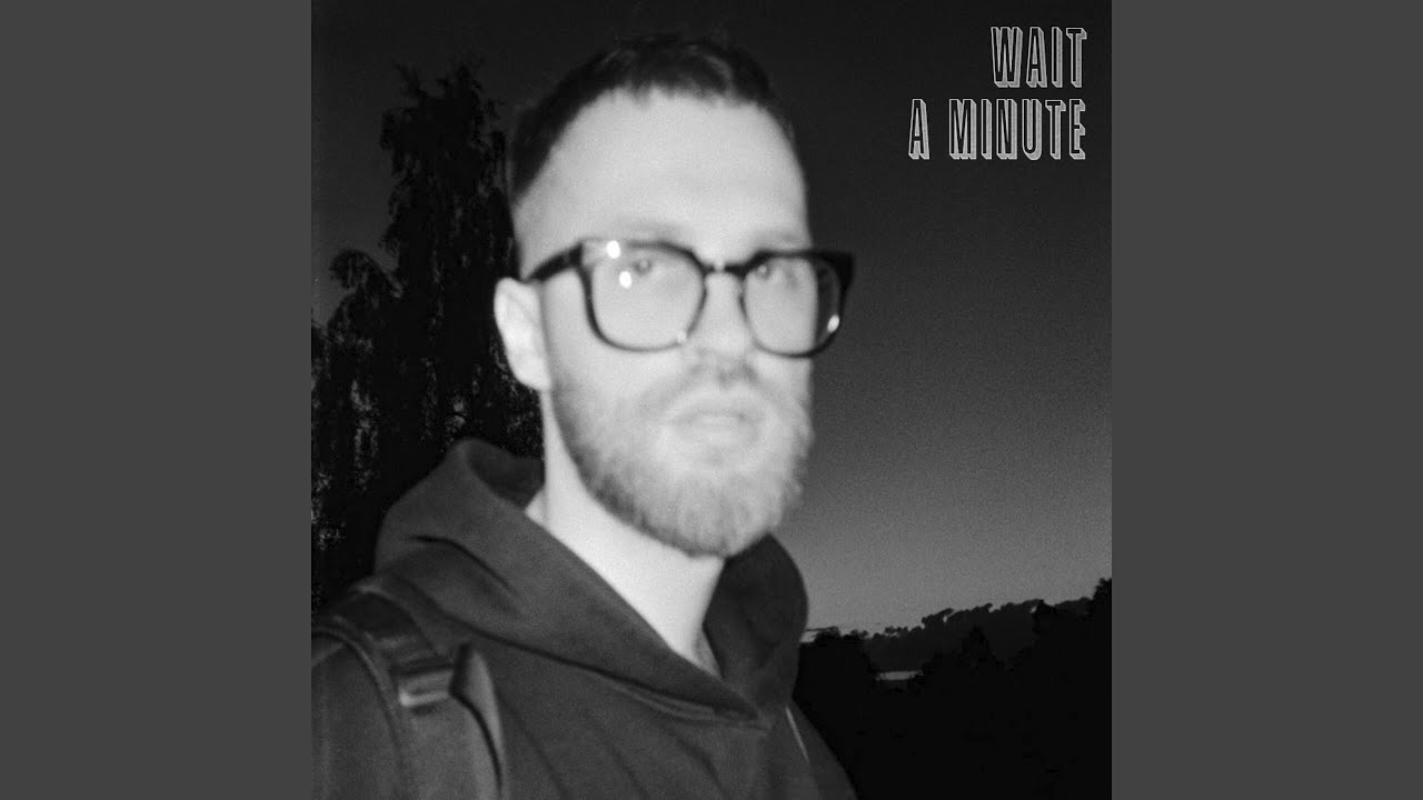 wait a minute adlı videoyu YouTube'da izle wait a minute adlı videoyu YouTube'da izle