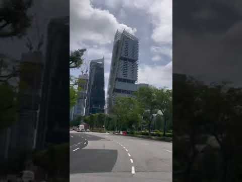 CITYHALL MRT Raffles City Exit Going to Merlion Park 🇸🇬❤️//Geralin Vlogs #travelvlogs