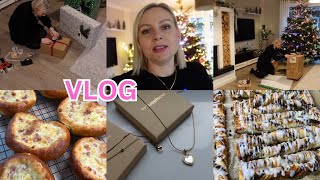 VLOG🇩🇪: ВКУСНАЯ ВЫПЕЧКА/ упаковываю подарки/ выбираем наряды