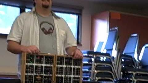 PNW2008: Scott Rise Demos the Pixelh8 GB Cart, MMM and Midify