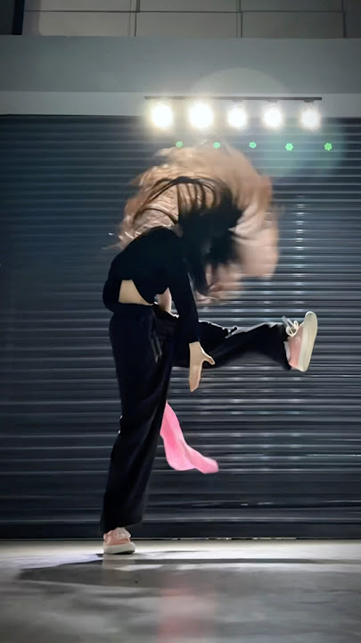 Lights Down Low Dance Trend