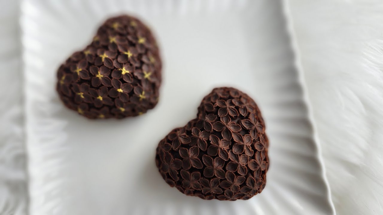 قلوب الشكلاطة المزهرة: //  Blooming Chocolate Hearts