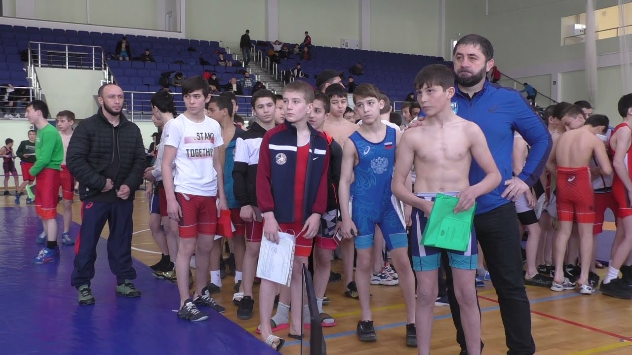 Взвешивание участников 38,41,44,48,52 кг. Чуковский турнир.