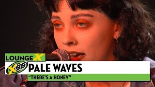 Vignette de la vidéo "Pale Waves "There's a Honey" | X96 Lounge X"