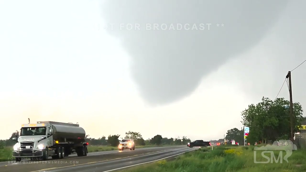 05-01-2025 Copperas Cove,TX  - Tornadoes and Large Hail