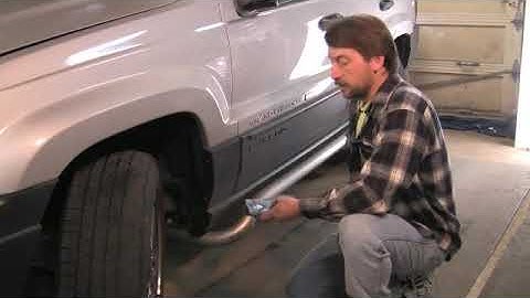 How to Remove Tar From Car Paint