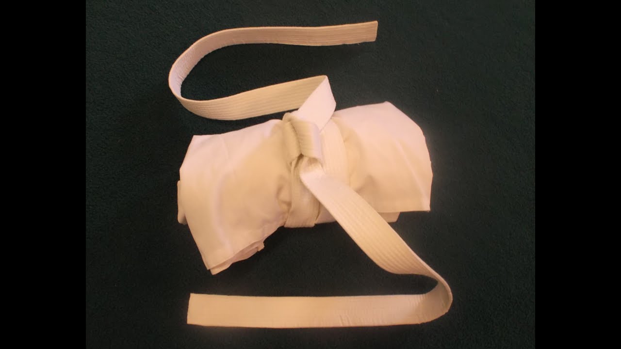 How to Properly fold and handle Your Martial Arts Uniform