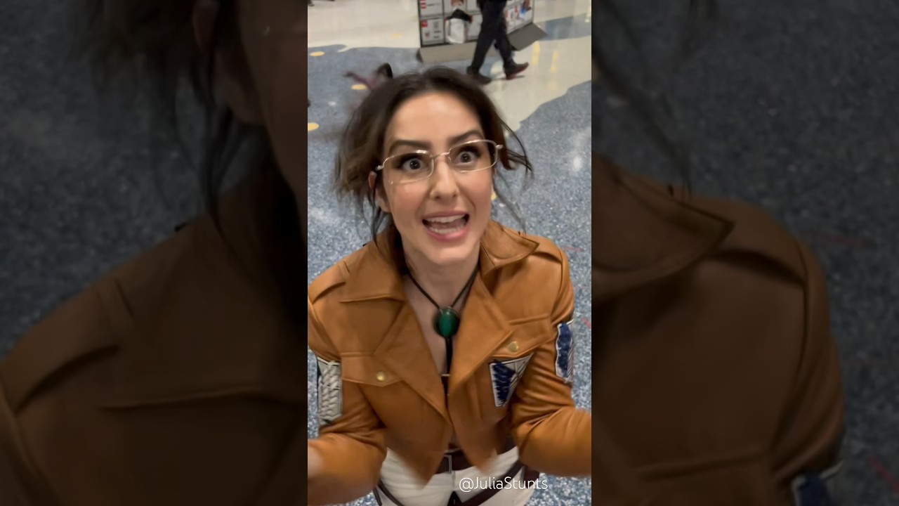 Нашел Титана на @animeexpo 