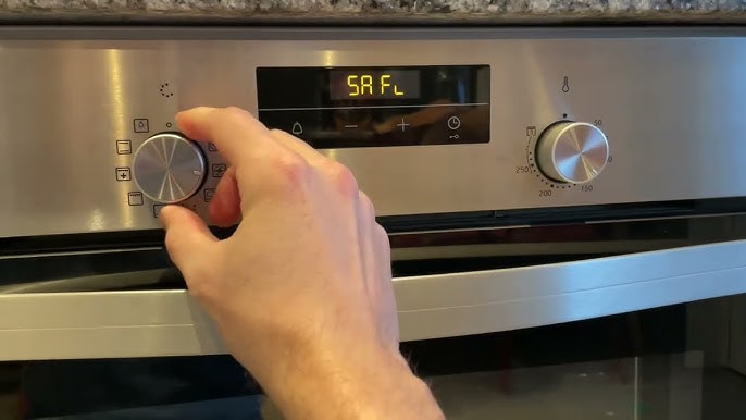 How Do I Activate And Deactivate The Oven Child Lock - Cleaning