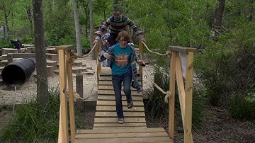 Tree Amigos from Rice design and build a bridge at the Houston Arboretum