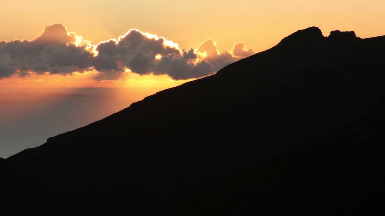 7-1-24, Sunrise behind Slieve Binian North Tor
