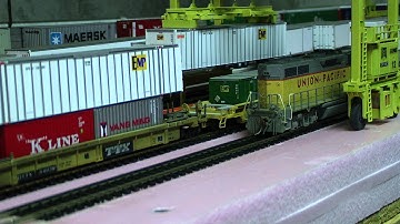 Custom Weathered /Detailed Atlas TM GP39-2 UP #1229 Custom Lighting/Sound