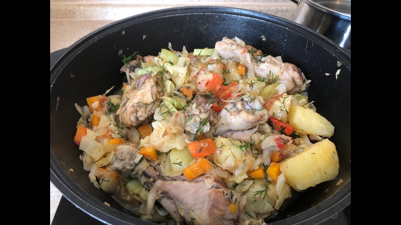 Приготовить курицу с картошкой в казане. Овощное рагу с мясом в казане. Рагу из овощей в казане на костре. Мясное рагу с овощами и картошкой в казане. Рагу из овощей с курицей в казане.